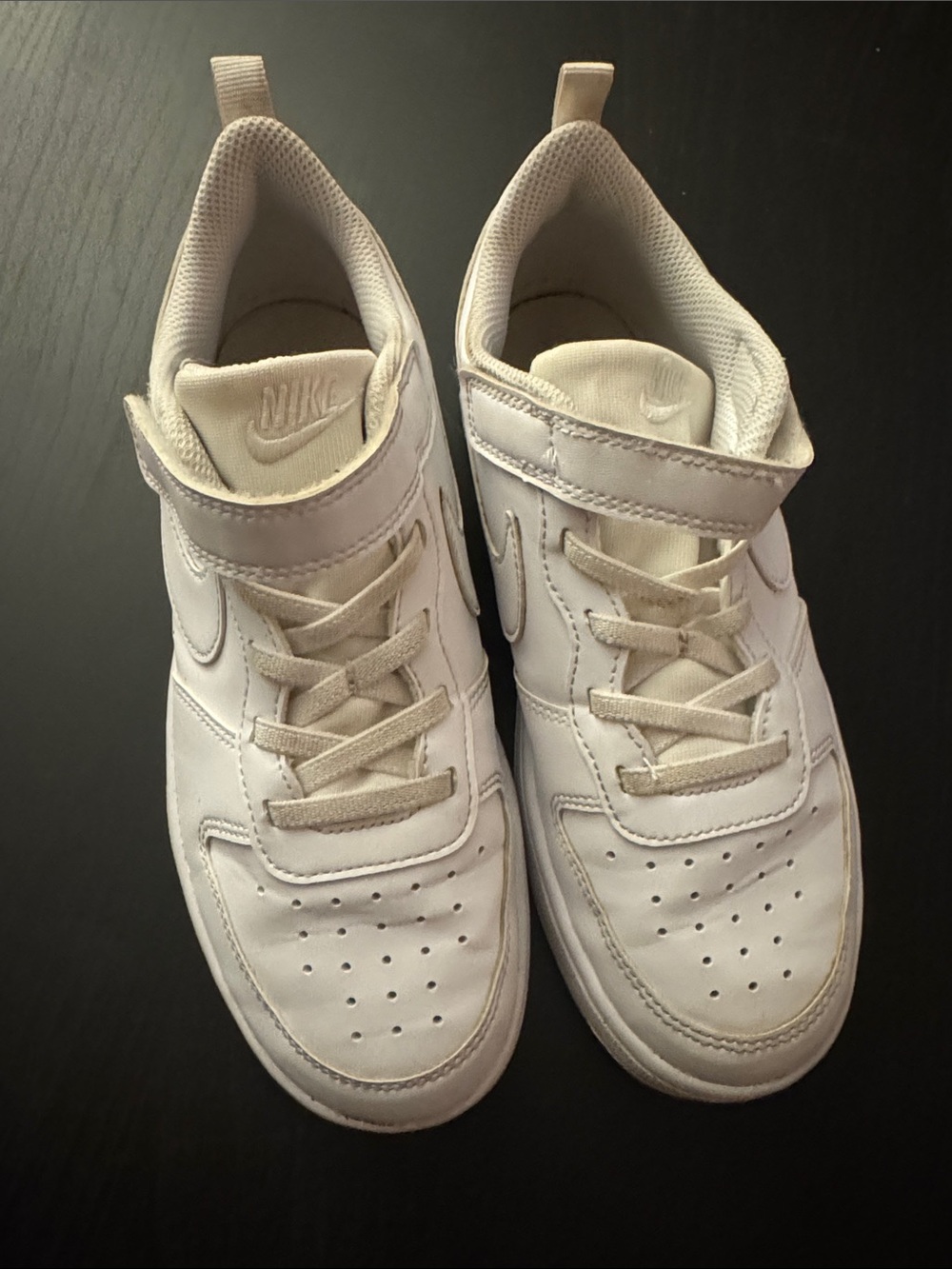 Nike Kids White Low-Top Velcro Sneakers